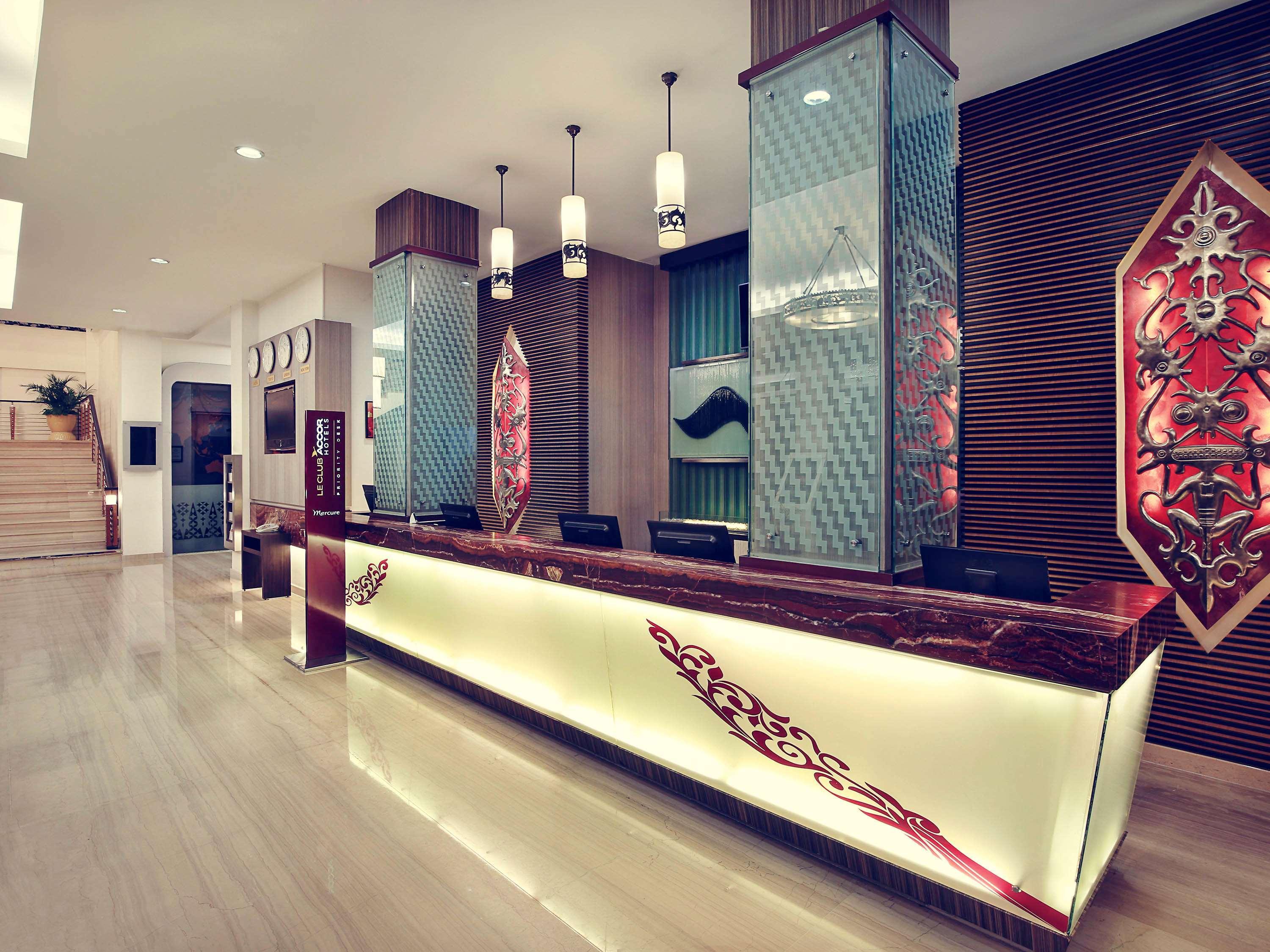Mercure Pontianak City Center Exterior foto