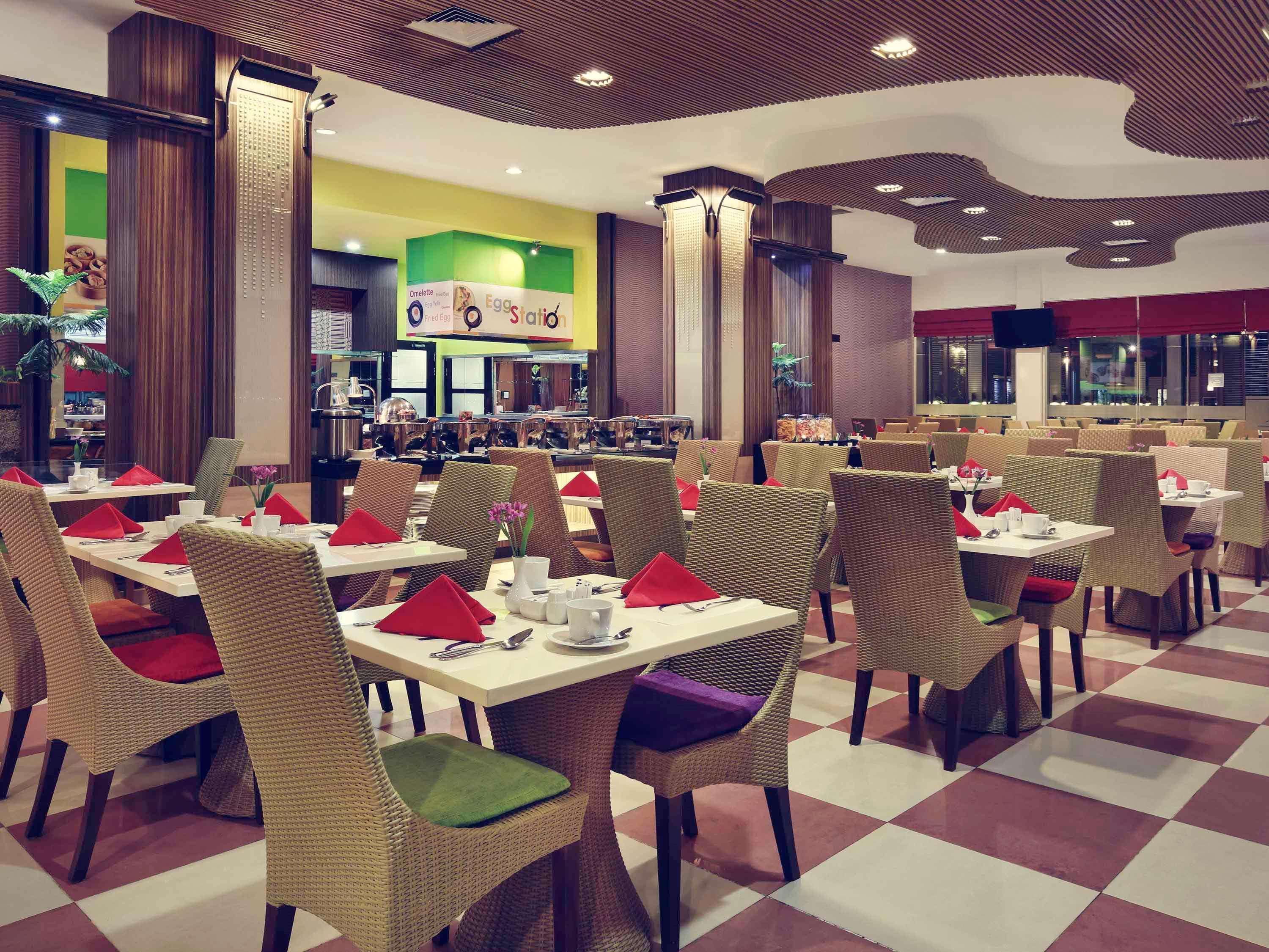 Mercure Pontianak City Center Exterior foto