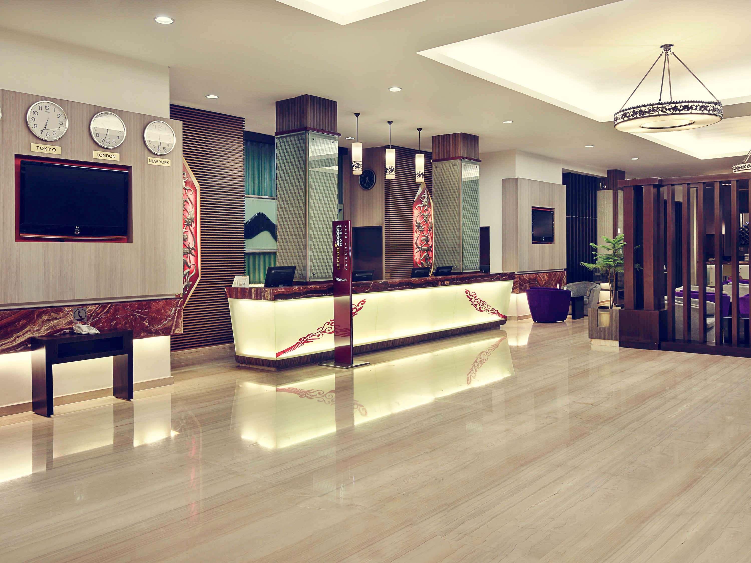 Mercure Pontianak City Center Exterior foto