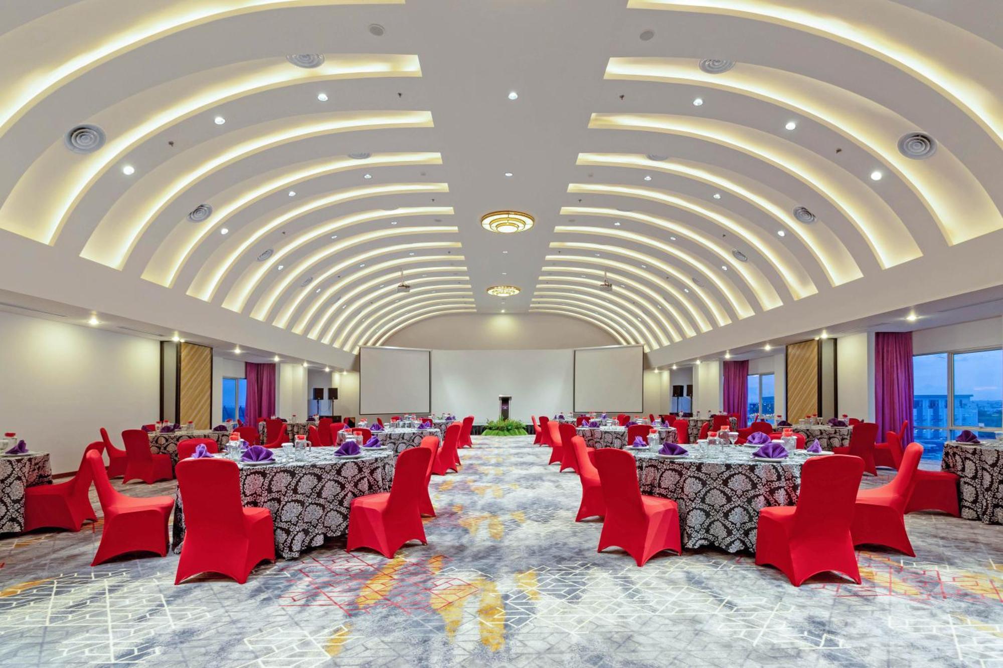 Mercure Pontianak City Center Exterior foto