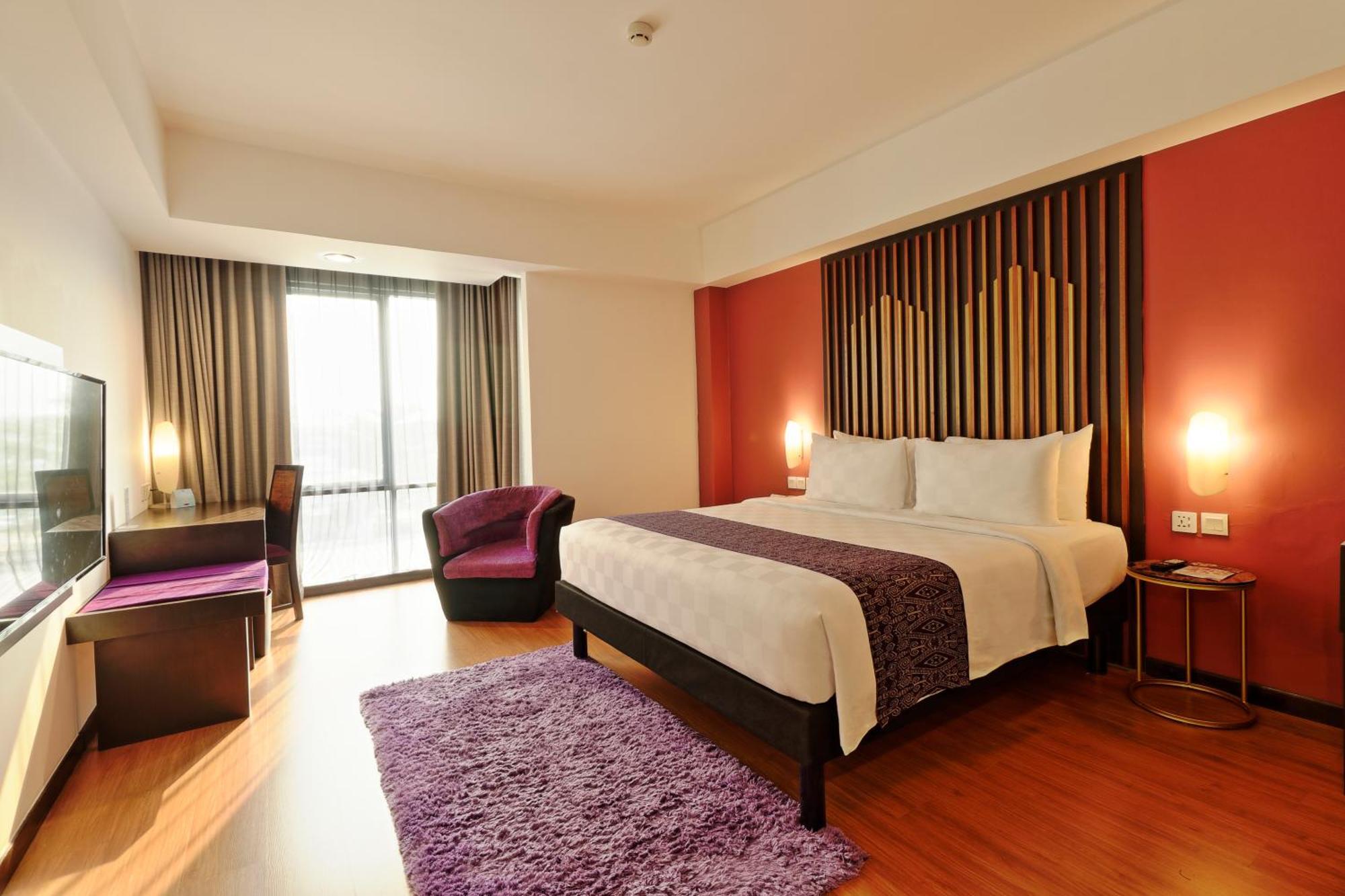 Mercure Pontianak City Center Exterior foto