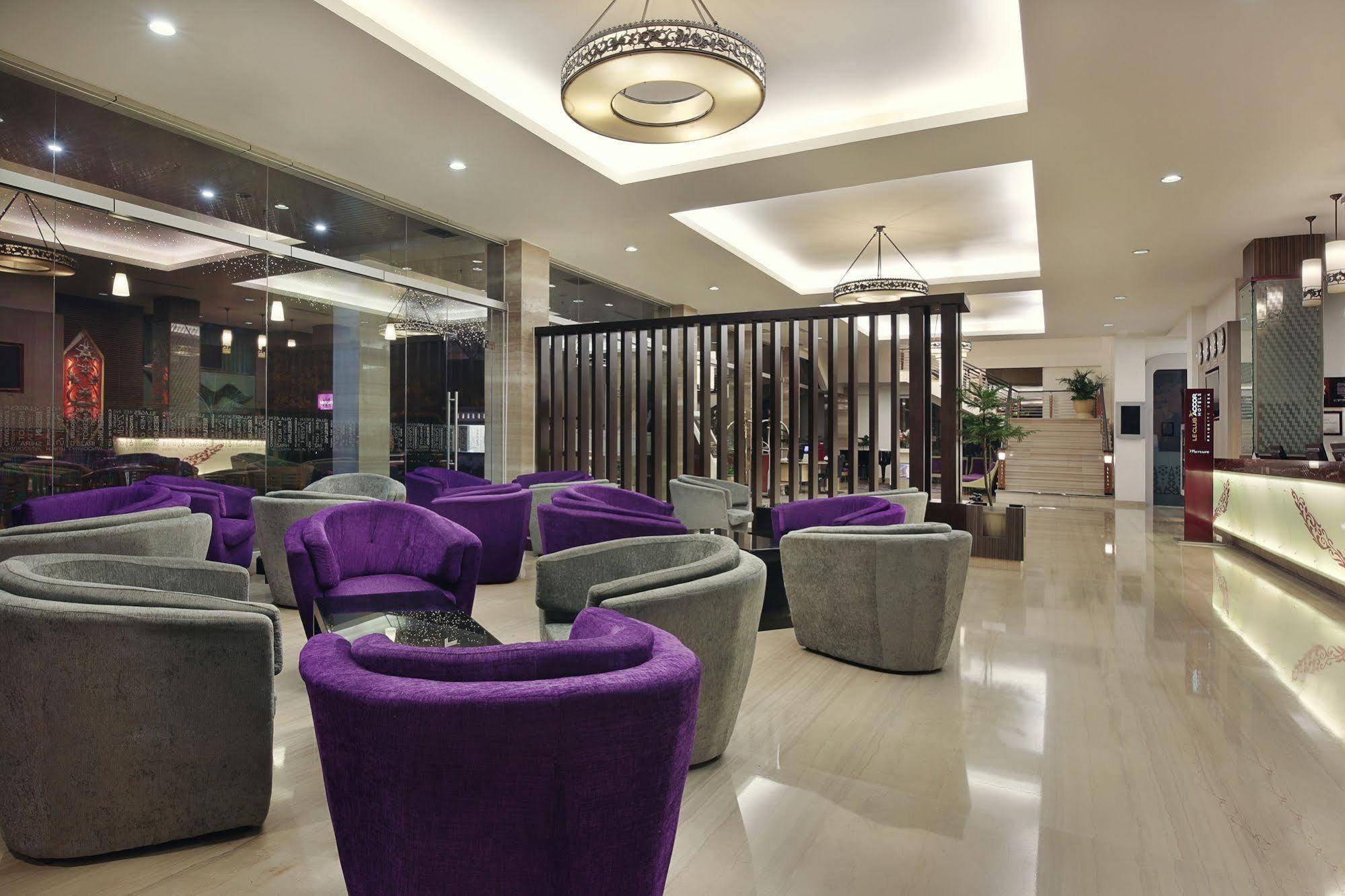 Mercure Pontianak City Center Exterior foto